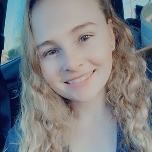 Meet your Posher, Stacey